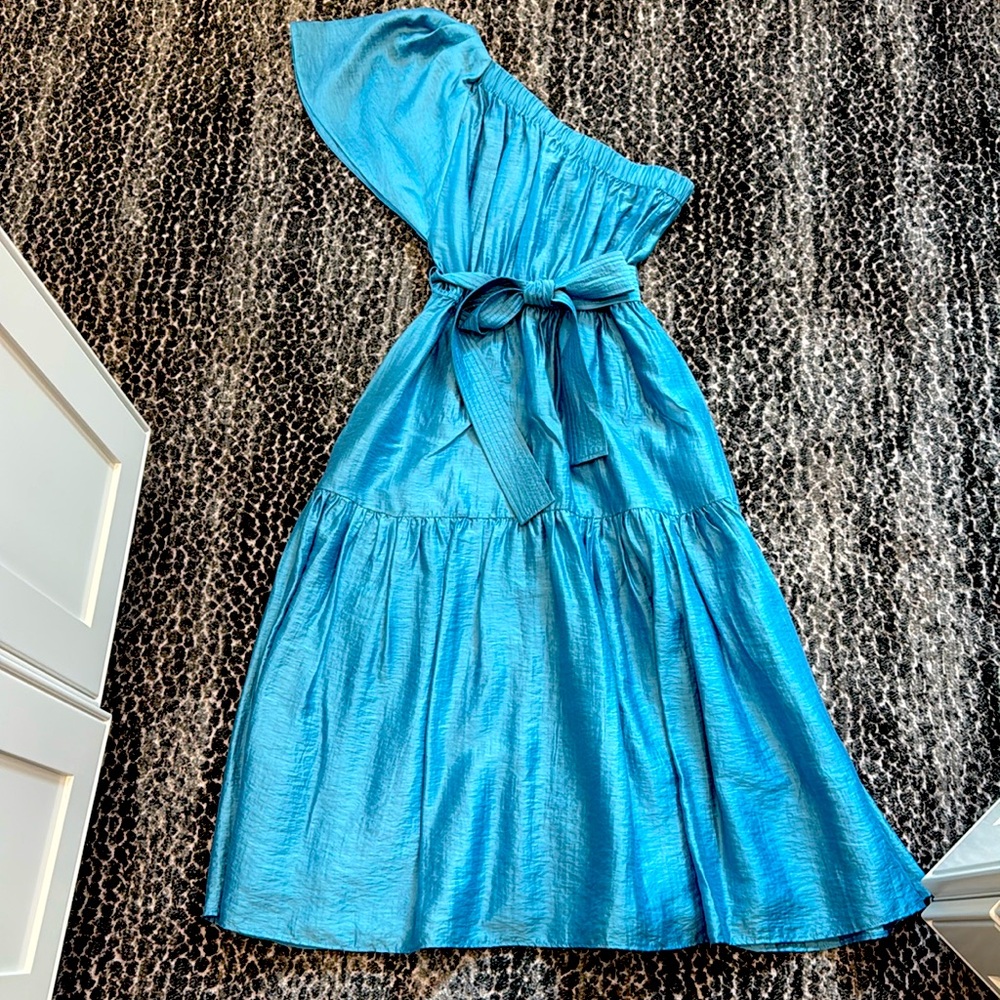 Beautiful teal dress in size Small. One shoulder and belted at the waist.